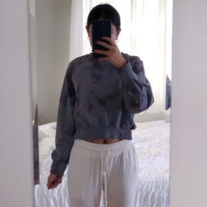 lulu lemon cropped crew neck!